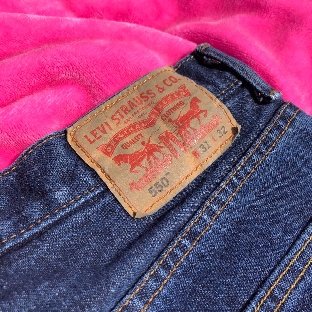 LEVI SHORTS - Picture 4 of 4